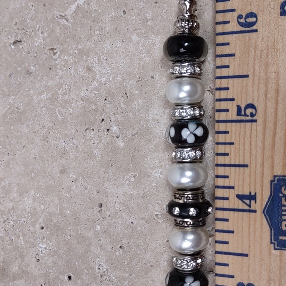 Bella Perlina Charm Bracelet - Picture 10 of 11